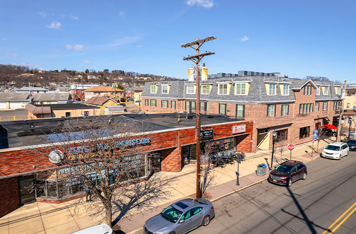 345 Union Blvd, Totowa, NJ 07512