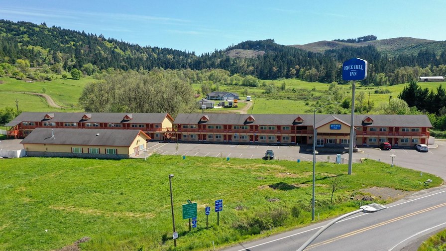 Rice Hill Inn Drone Photo