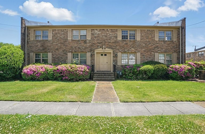 719-723 E. Bayview Blvd, Norfolk, VA 23503